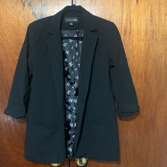 Blazer - Picture 1 of 8